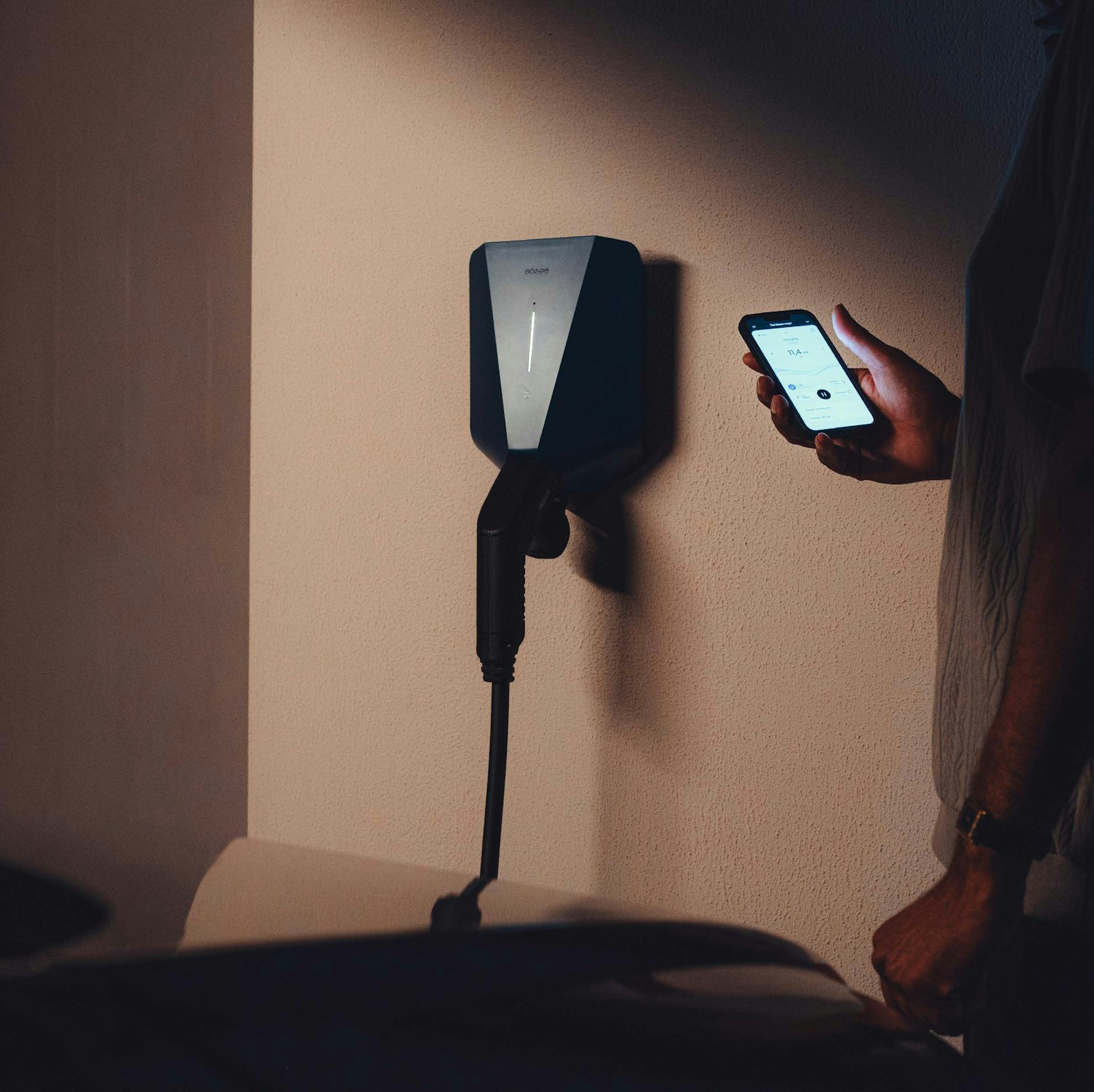 Latausasema EASEE Charge Up 22KW Musta - Image 2